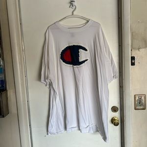White short sleeve champion T-shirt
